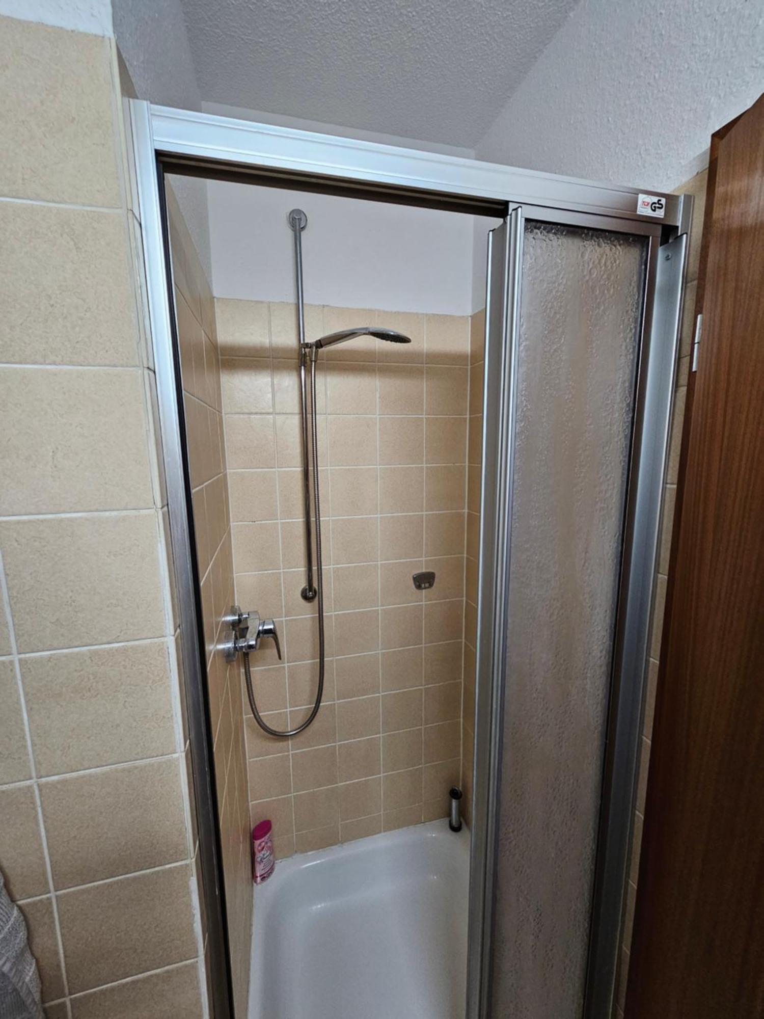 Charmante 1 Zimmerwohnung Mit Stellplatz Вюрцбург Экстерьер фото